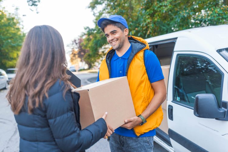Collection & Delivery Collection & Delivery